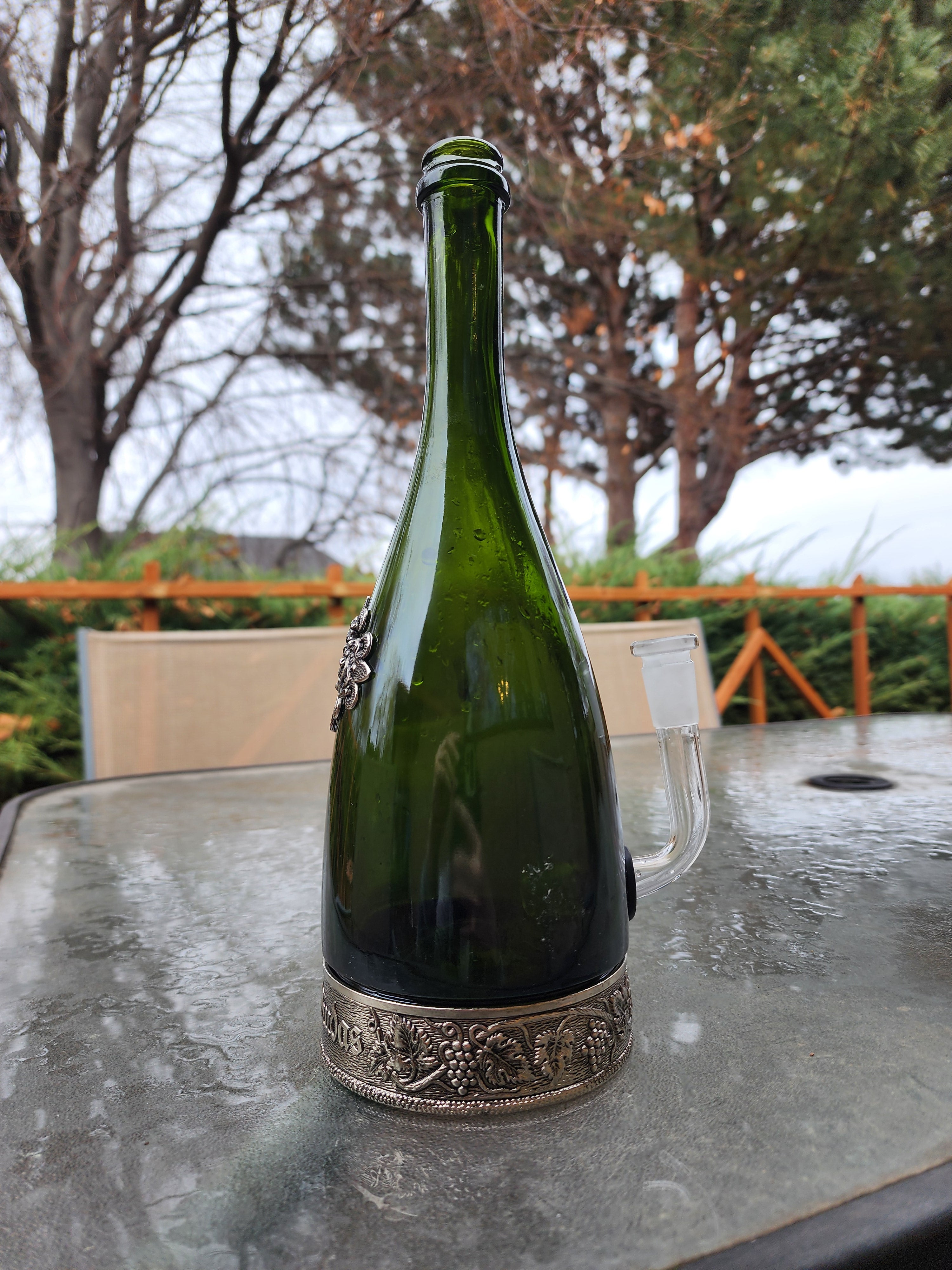 Metal Bottom and Crest Segura Viudas Brut Heredad Reserva Water Pipe