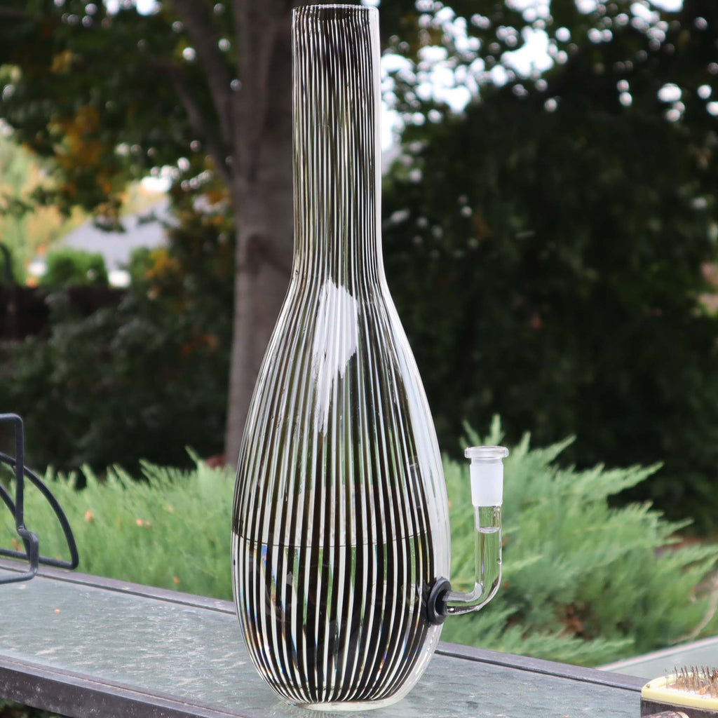 Black and White Striped Vase Water Pipe