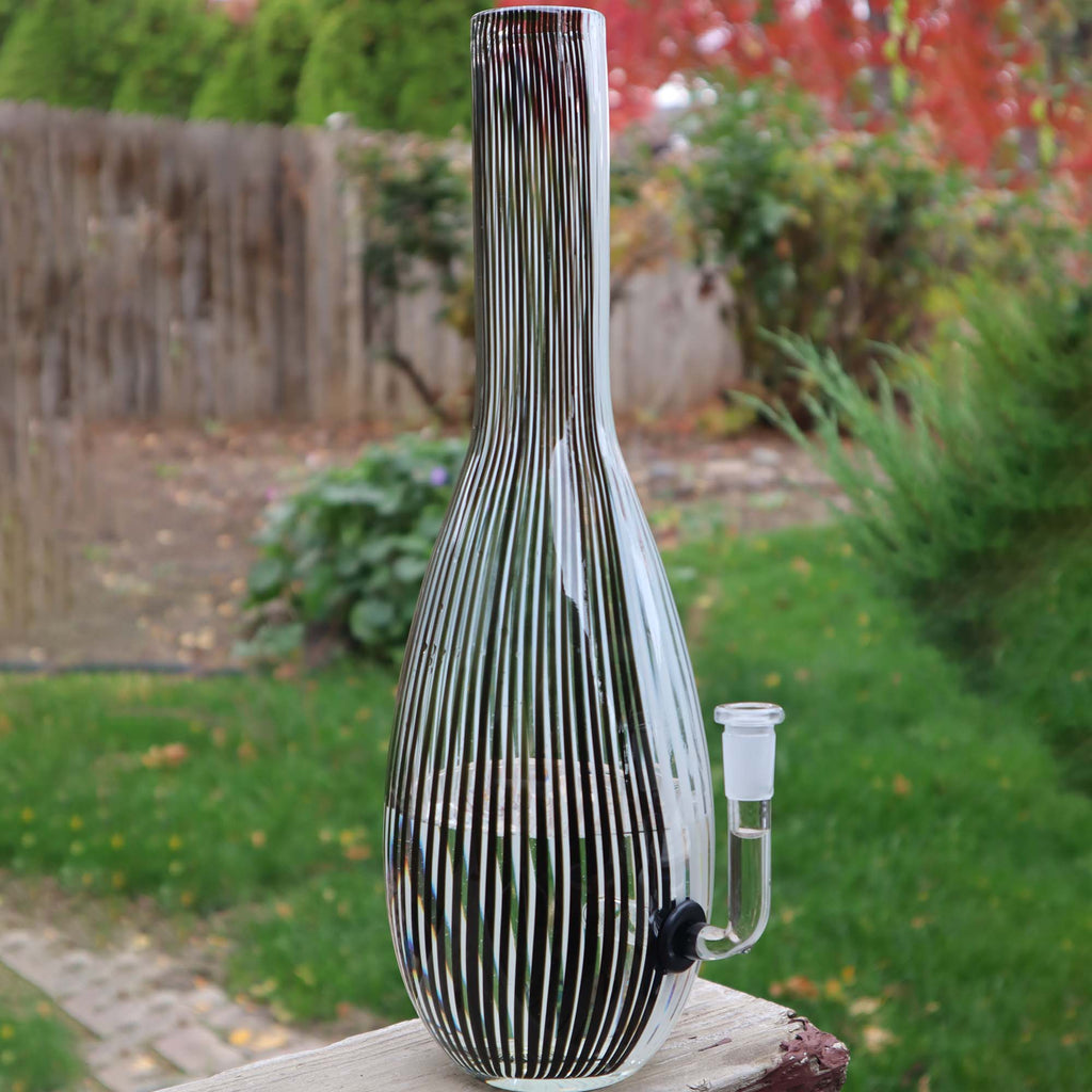 Black and White Striped Vase Water Pipe